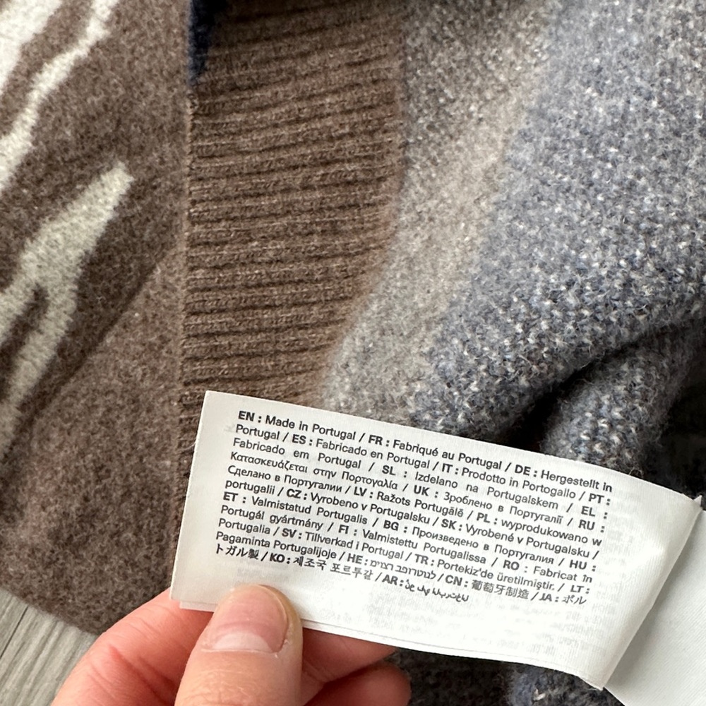 Scenic Mountain Crewneck Sweater - Brown & Blue - Picture 9 of 14